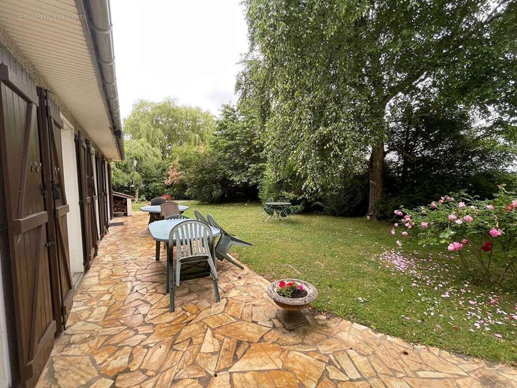 Maison à LE CHATELET-EN-BRIE