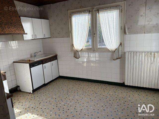Maison 90 m² à Challans  - photo 4