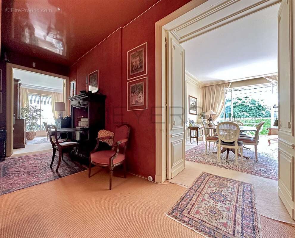 Appartement 165 m² à Paris-16e  - photo 8
