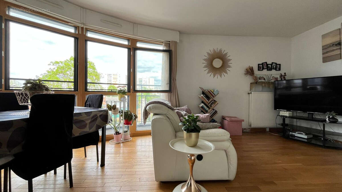 Appartement à THIAIS