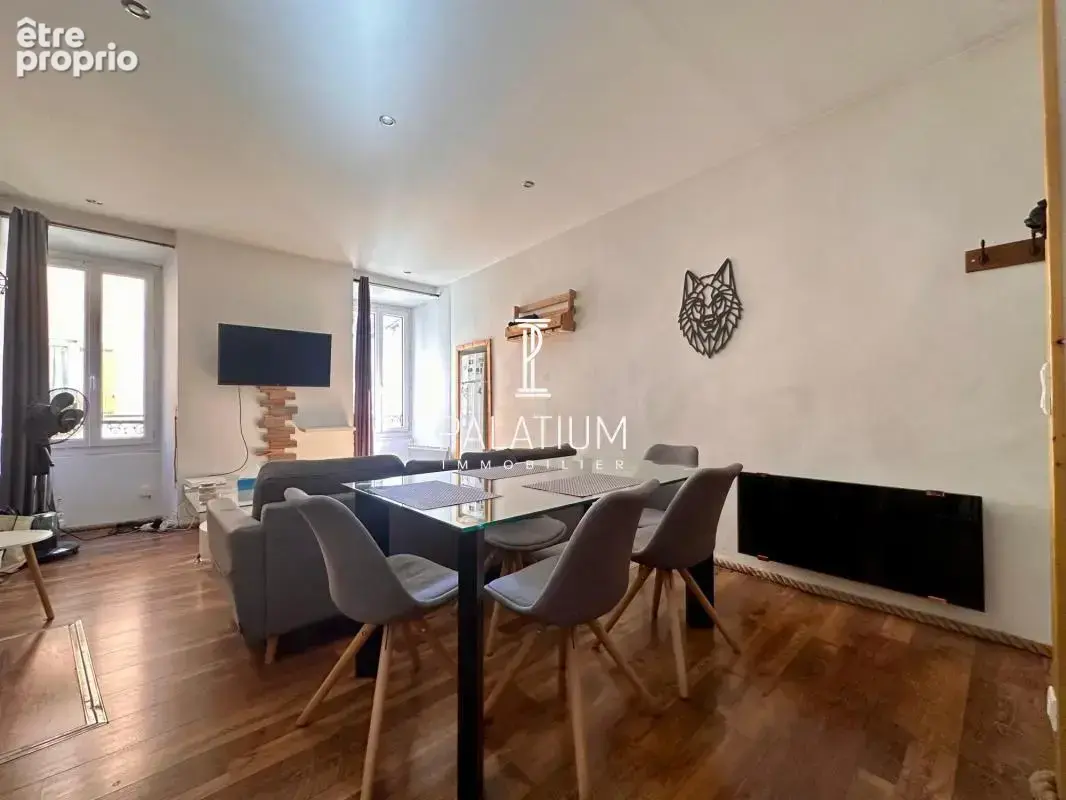 À vendre - Appartement T2 lumineux de 47 m² - Centre-ville - photo 2