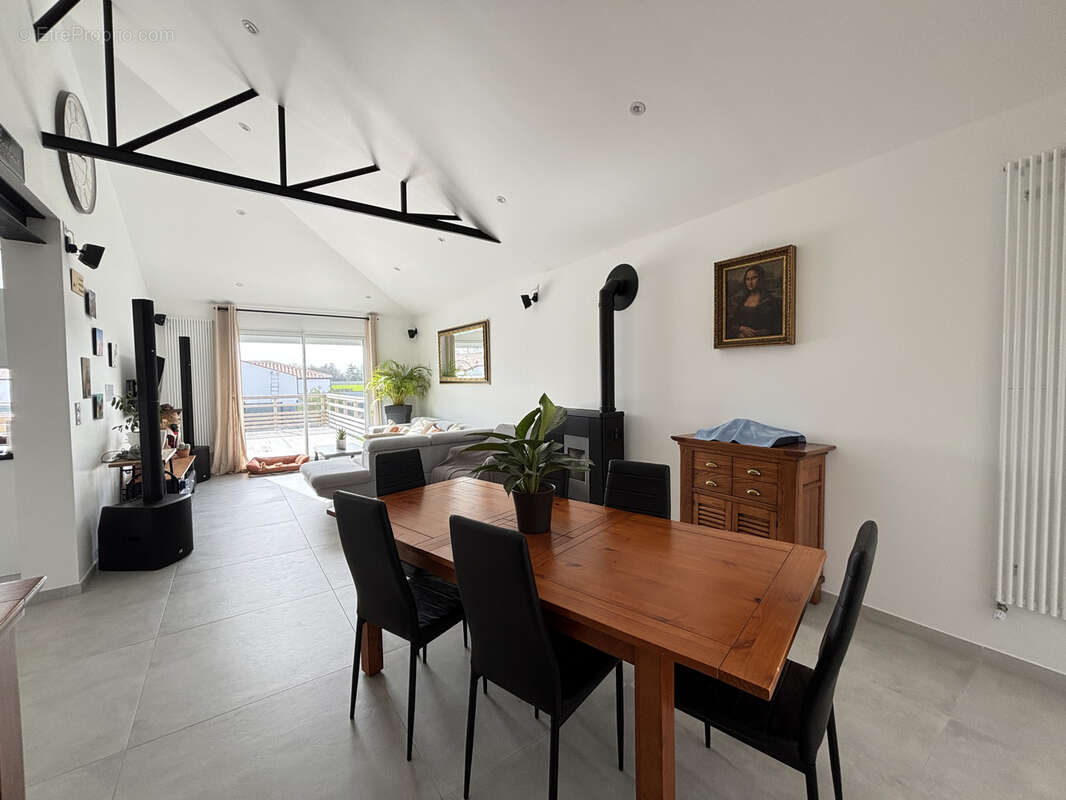 Maison à LE GIROUARD