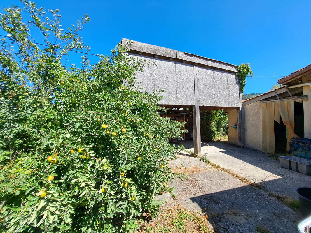 Ensemble immobilier avec vue sur le Pic de Bugarache - photo 4