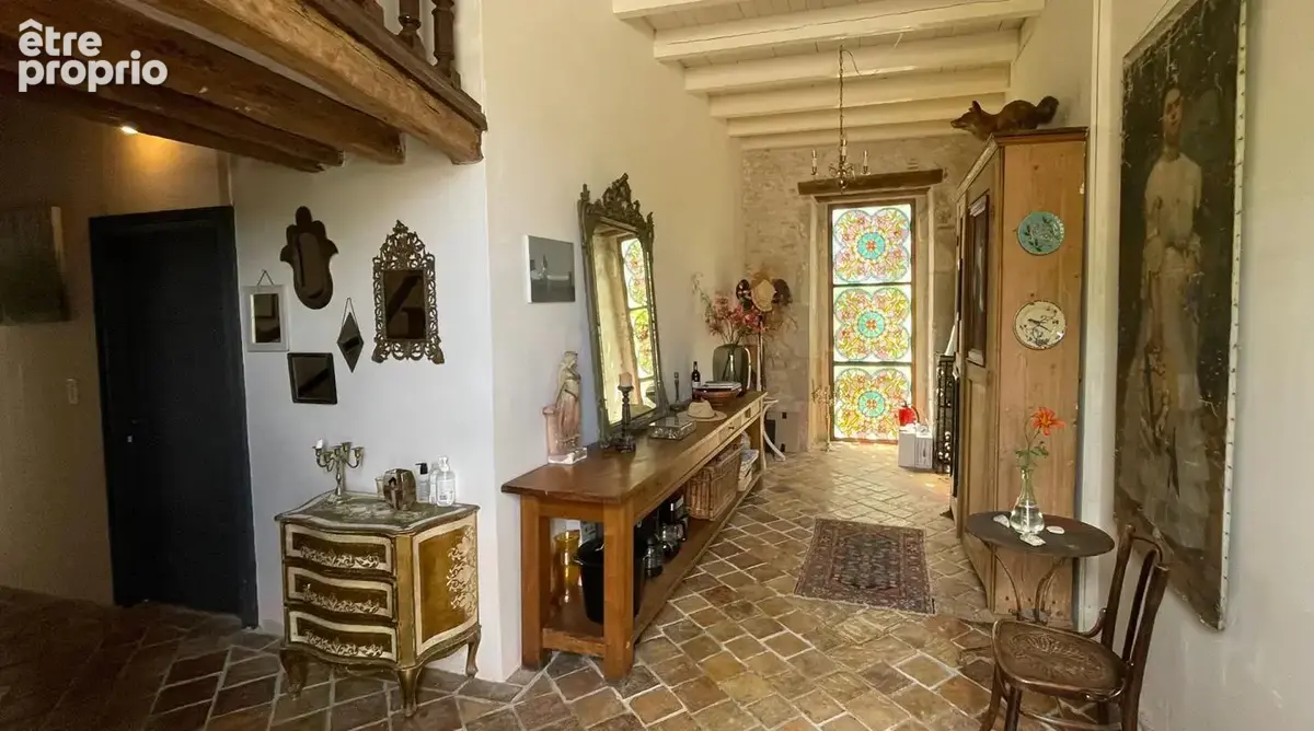 Château authentique du XIIIe siècle avec trois gîtes, piscine et 2 ha - photo 9