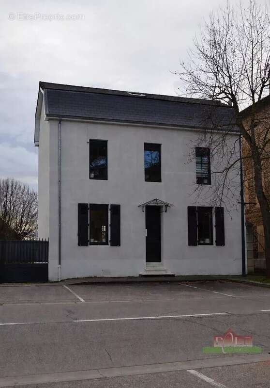 Maison à BEAUREPAIRE