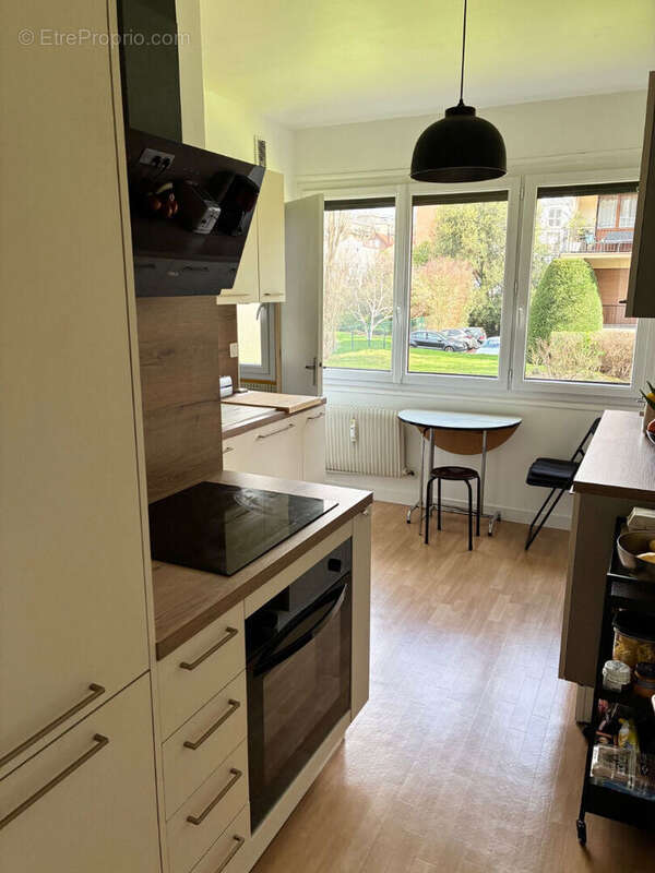 Appartement à ENGHIEN-LES-BAINS
