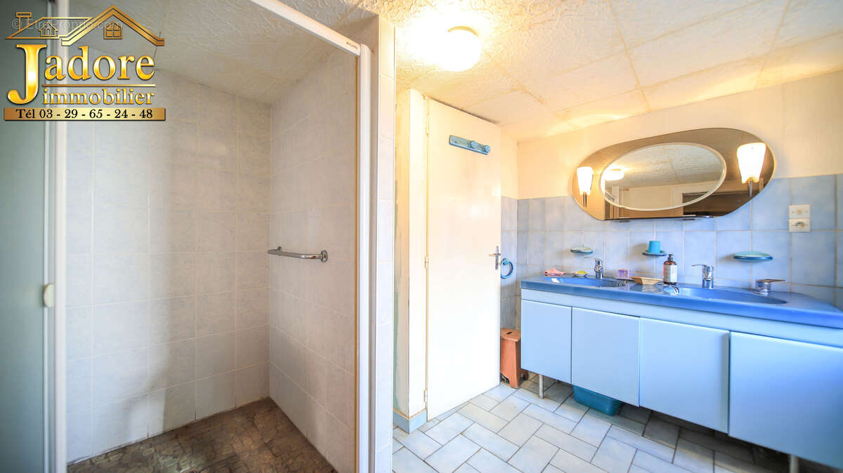 Maison 6 chambres + dependances - photo 11