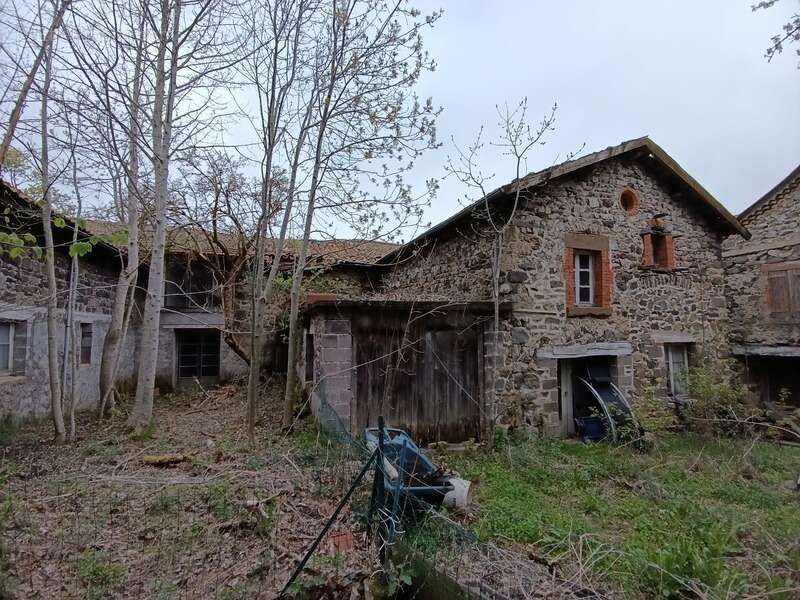 Appartement à FIX-SAINT-GENEYS