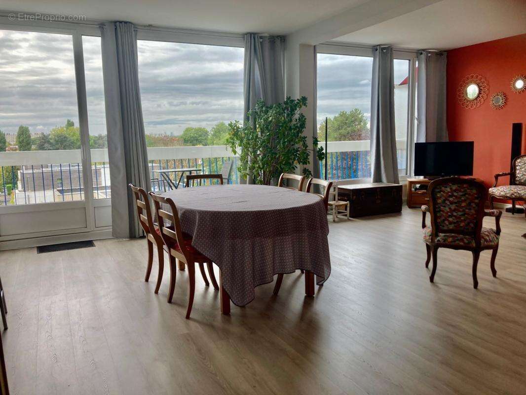 Appartement à CROIX