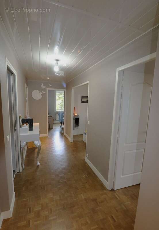 Appartement à BOUGIVAL