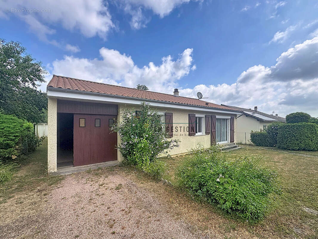 Maison Cussac 4 pièce(s) 80 m2 - photo 2