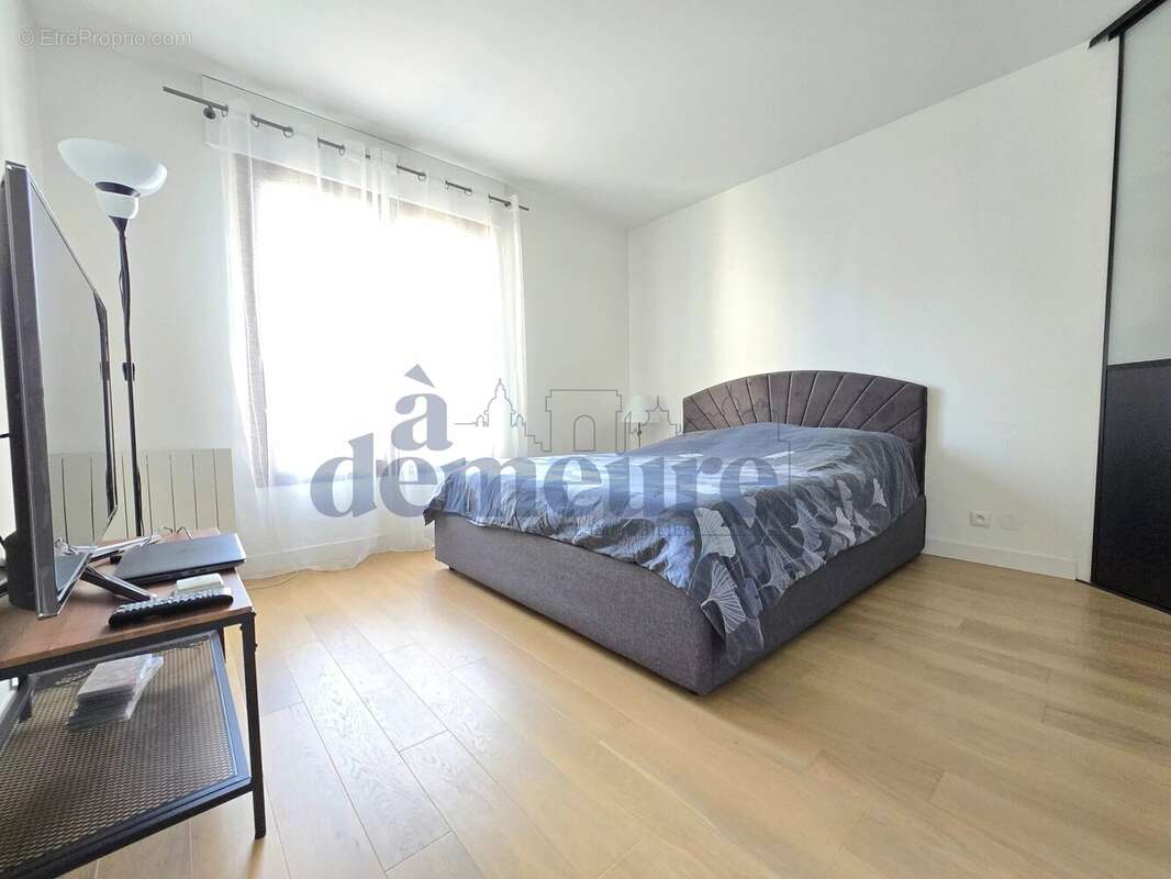 Appartement à ISSY-LES-MOULINEAUX