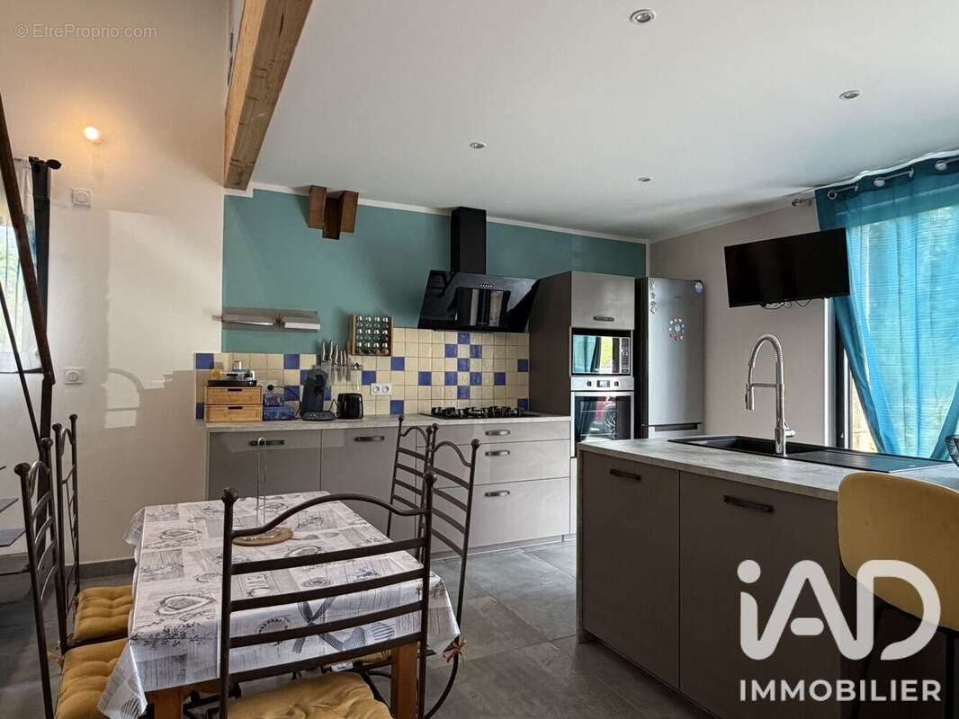 Maison 123 m² à Villefranche-De-Panat  - photo 5