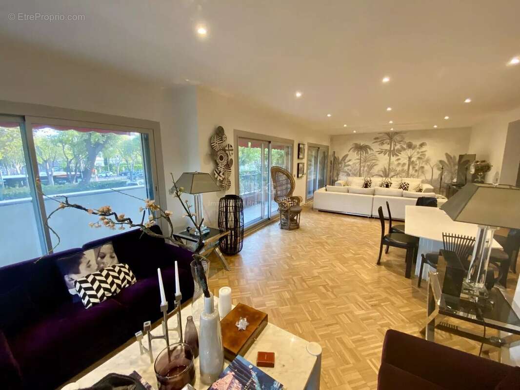 Appartement à MARSEILLE-8E