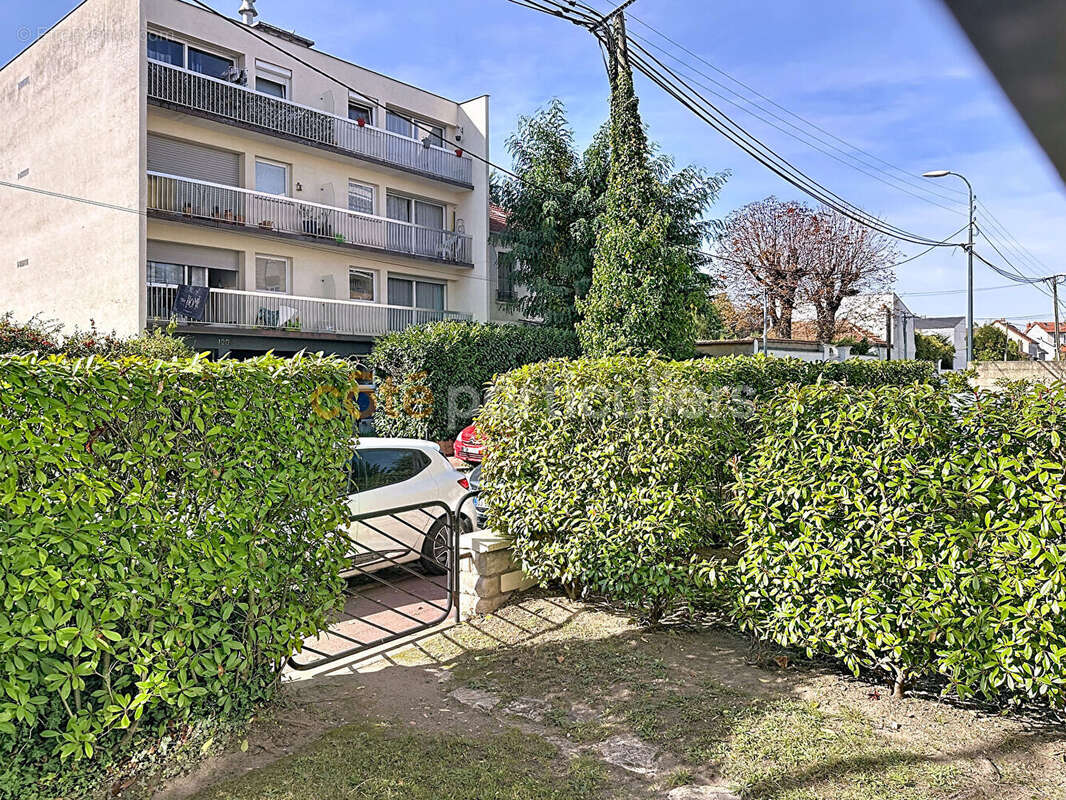 Appartement à SAINT-MAUR-DES-FOSSES