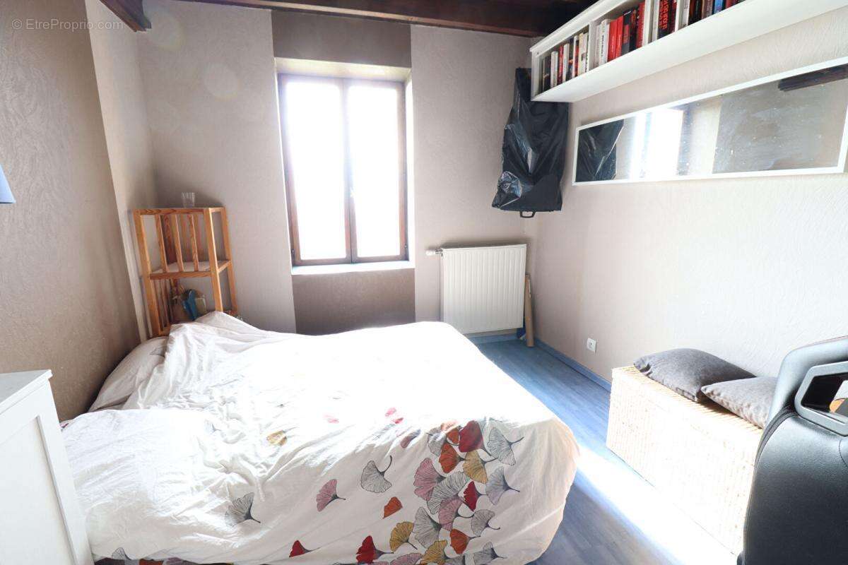 Maison à SAINT-VERAND