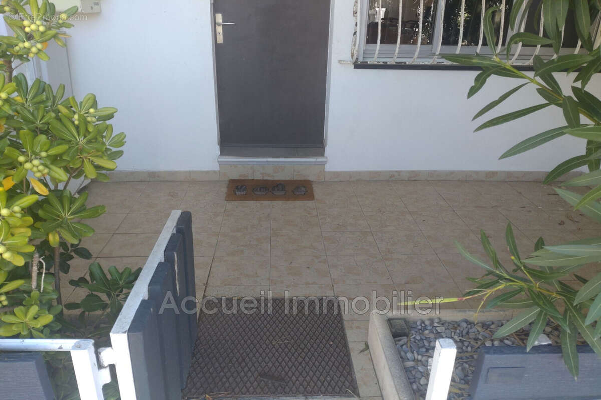 Appartement 70 m² à Le Grau-Du-Roi  - photo 9