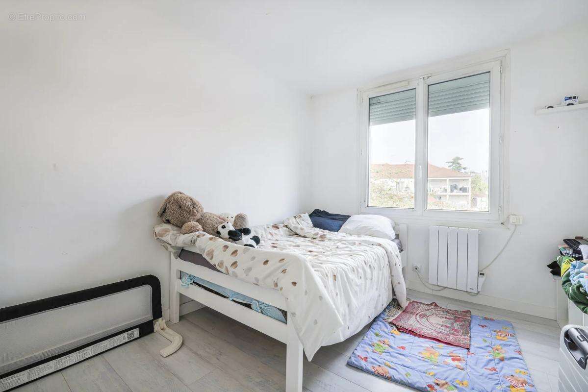 Maison à VILLENEUVE-LE-ROI