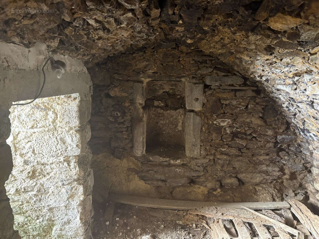 Maison à ARNAC-POMPADOUR