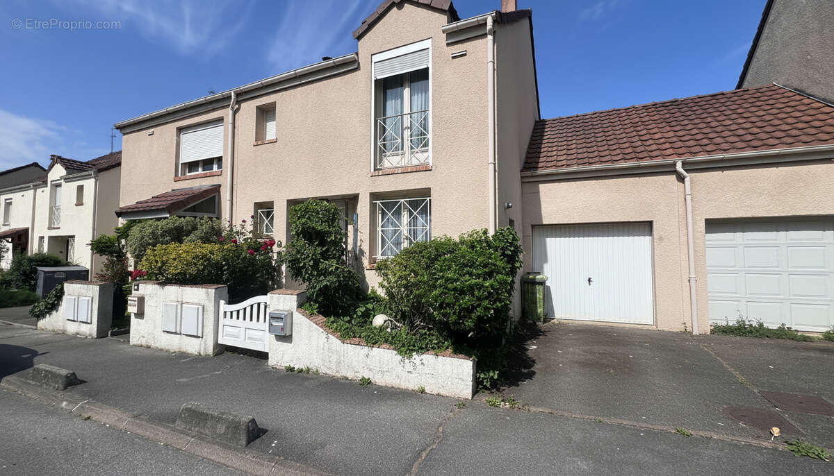Maison à EVRY