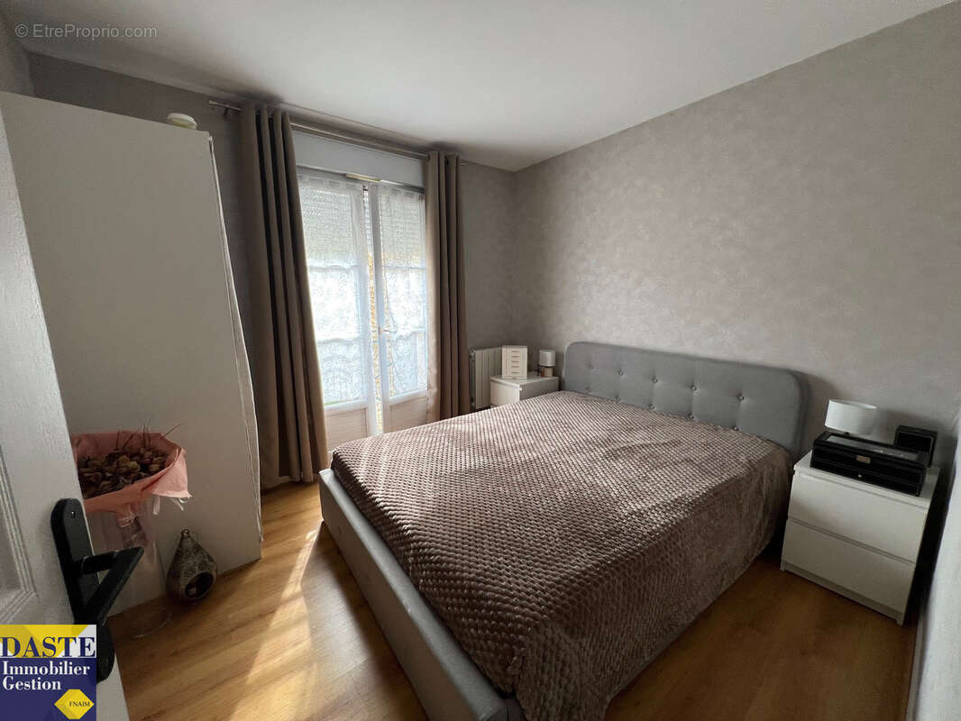 Appartement à PONTAULT-COMBAULT
