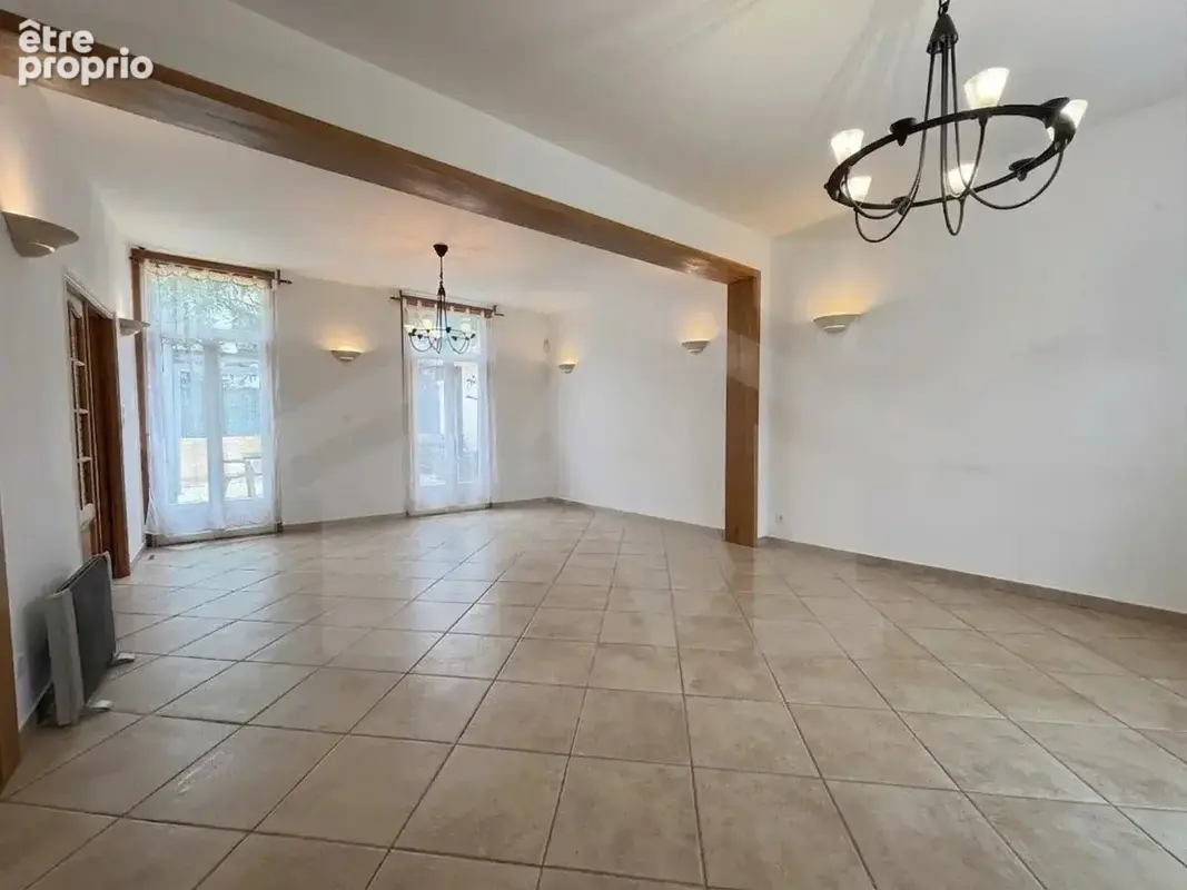 Maison de 152m2 avec garage de 162m2 - photo 2