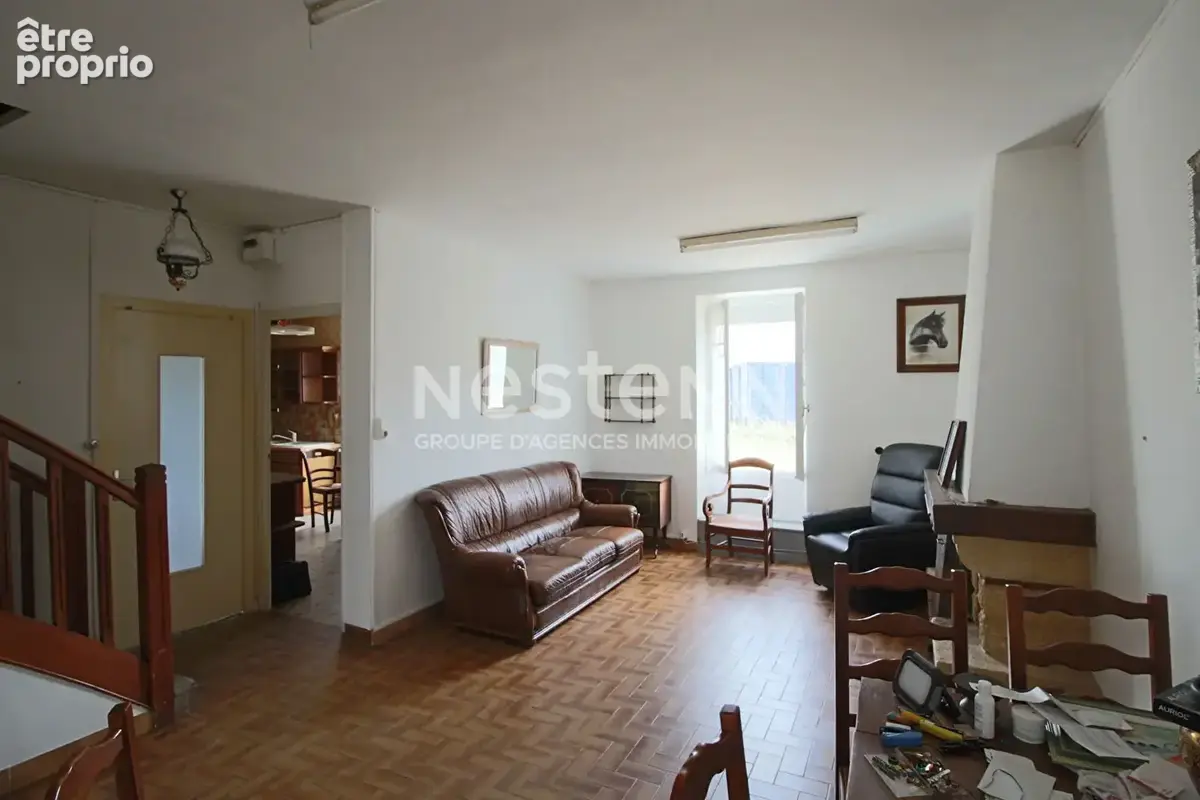 MONTOIR DE BRETAGNE Maison à rénover  de 110 m²  trois chambres avec terrain et dépendances - photo 3