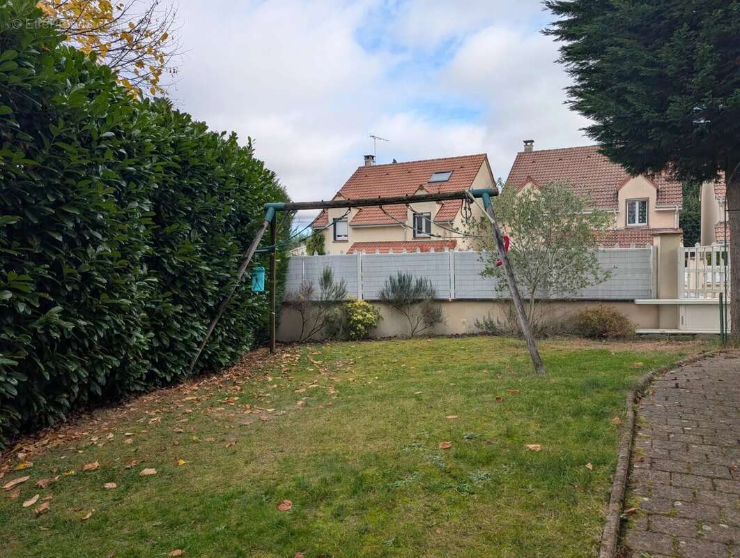 Maison à VILLEPREUX