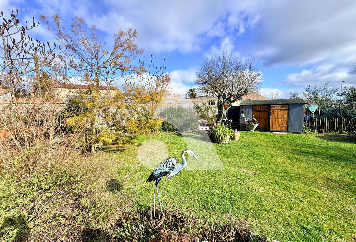 Maison à SAINT-JUST-LUZAC