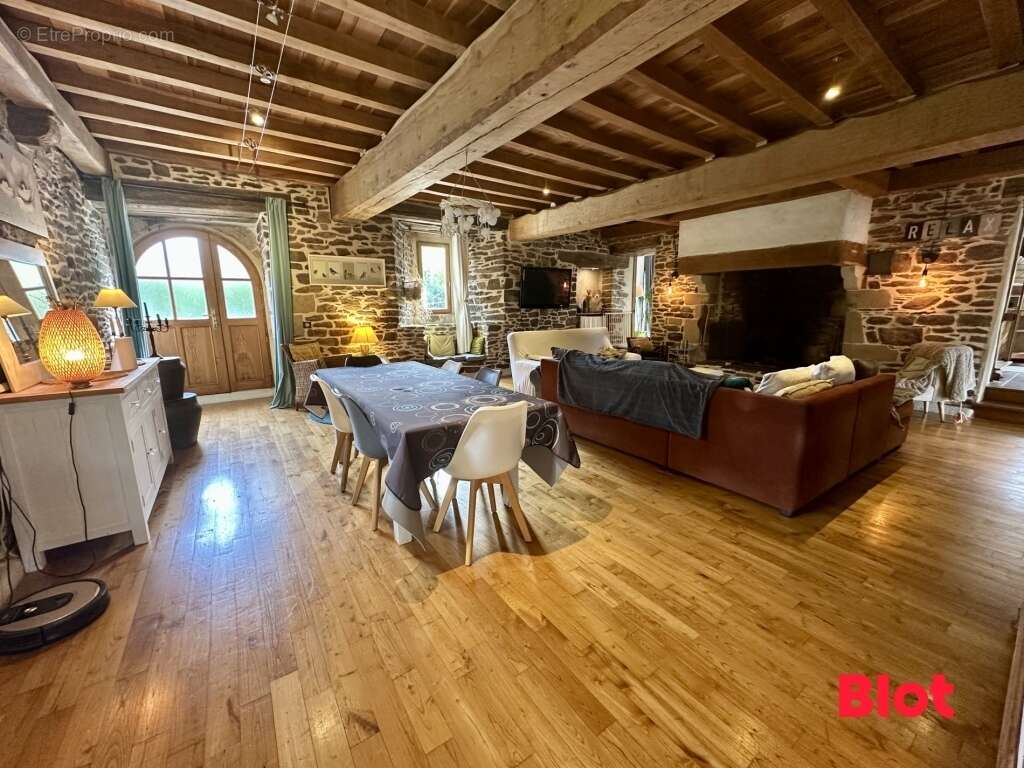 Maison à SAINT-MALON-SUR-MEL