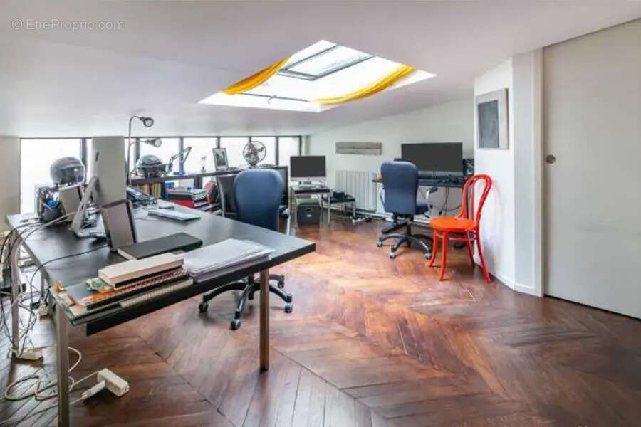 Commerce à PARIS-16E