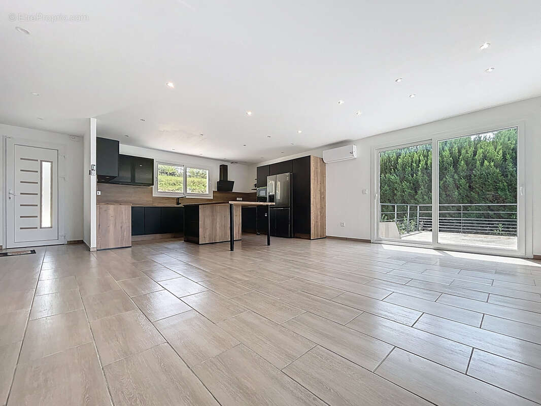 Maison à MALEMORT-SUR-CORREZE