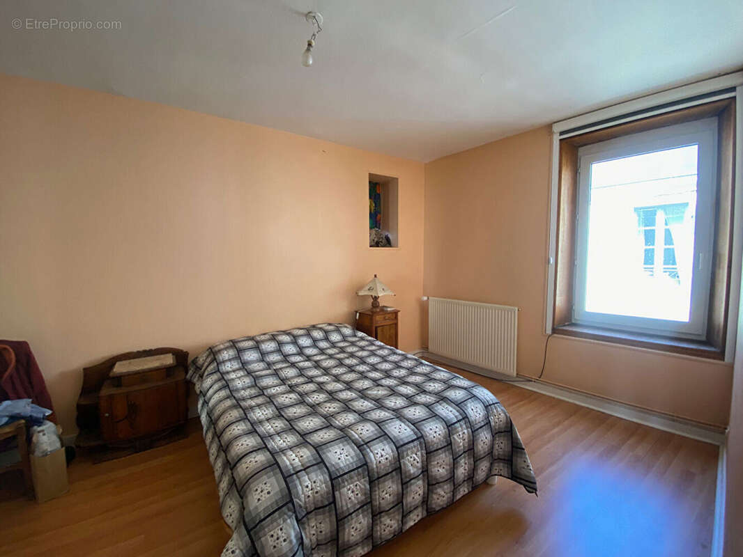 Maison avec garage au coeur de ville - photo 9