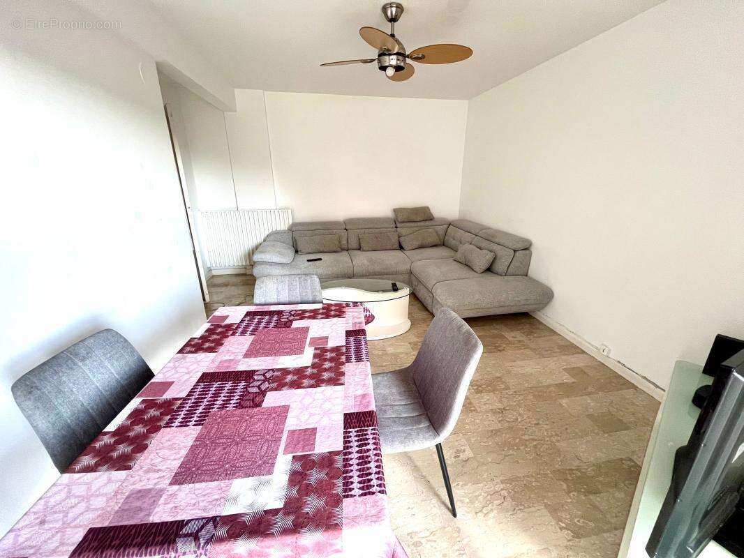 Appartement à LE CANNET