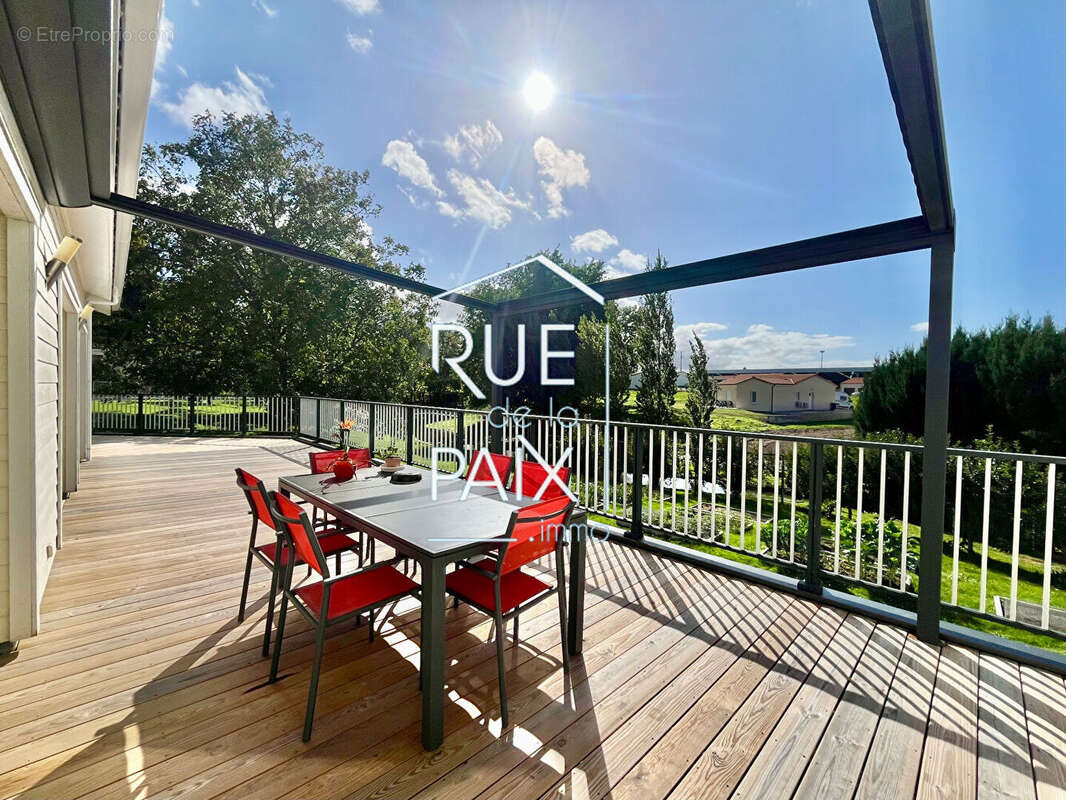 Maison Parthenay - 211.22 m2 - 4327m² terrain - photo 10