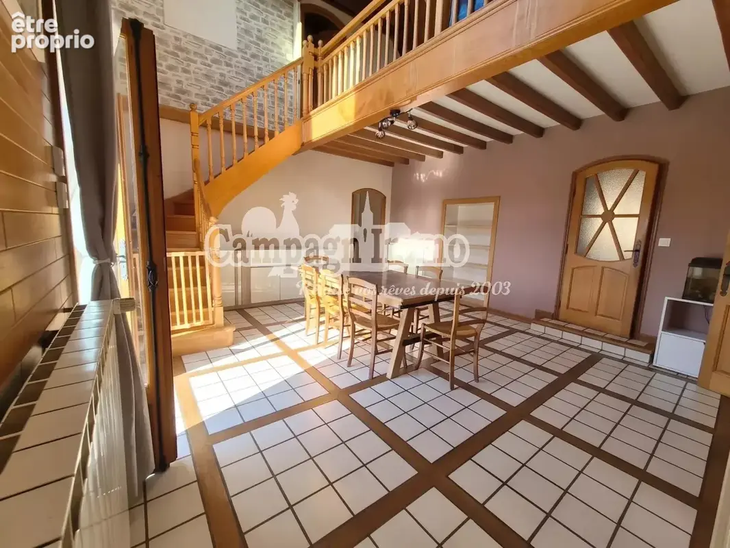 Le charme de l’ancien, l’espace d’une maison familiale et un jardin pour en profiter pleinement… - photo 9