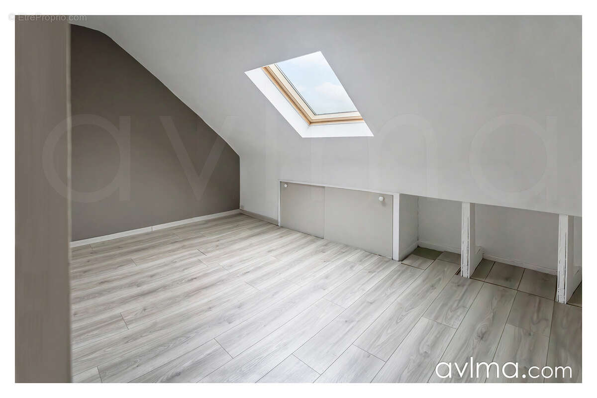 Maison à FEUCHEROLLES