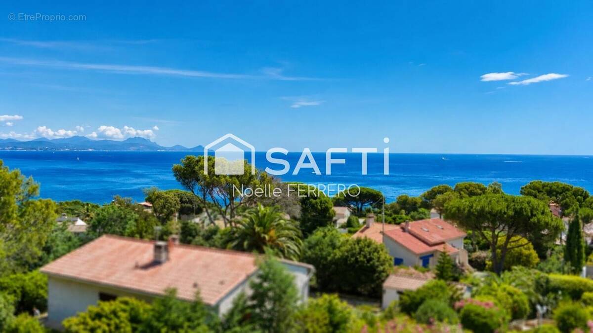 Photo Maison à Les Issambres au prix de 1 196 000€