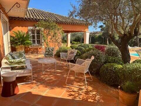 Maison à GRIMAUD