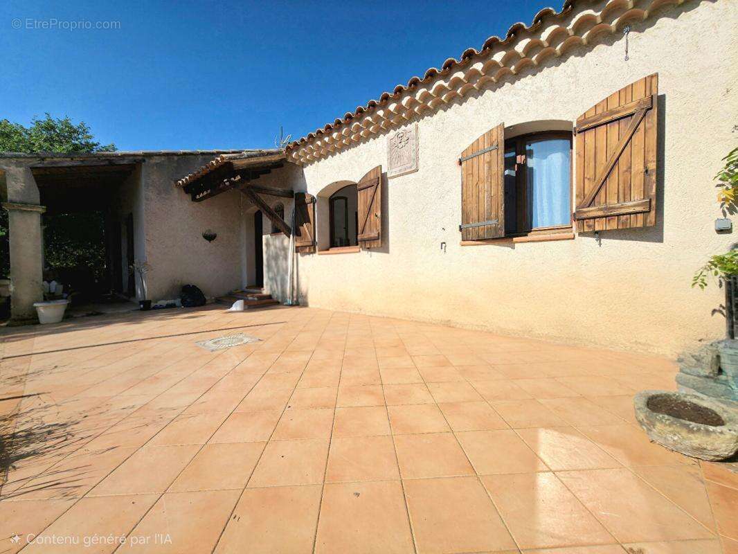 Maison à SIX-FOURS-LES-PLAGES