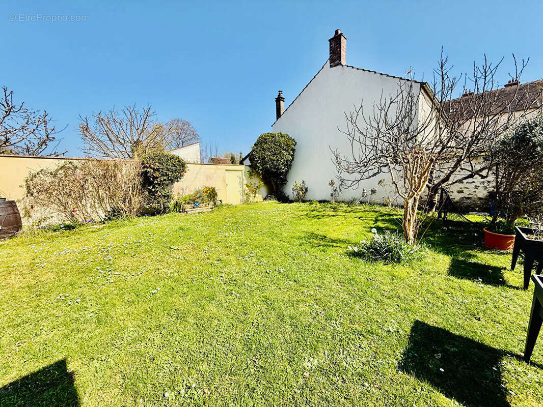 Maison à BOURRON-MARLOTTE