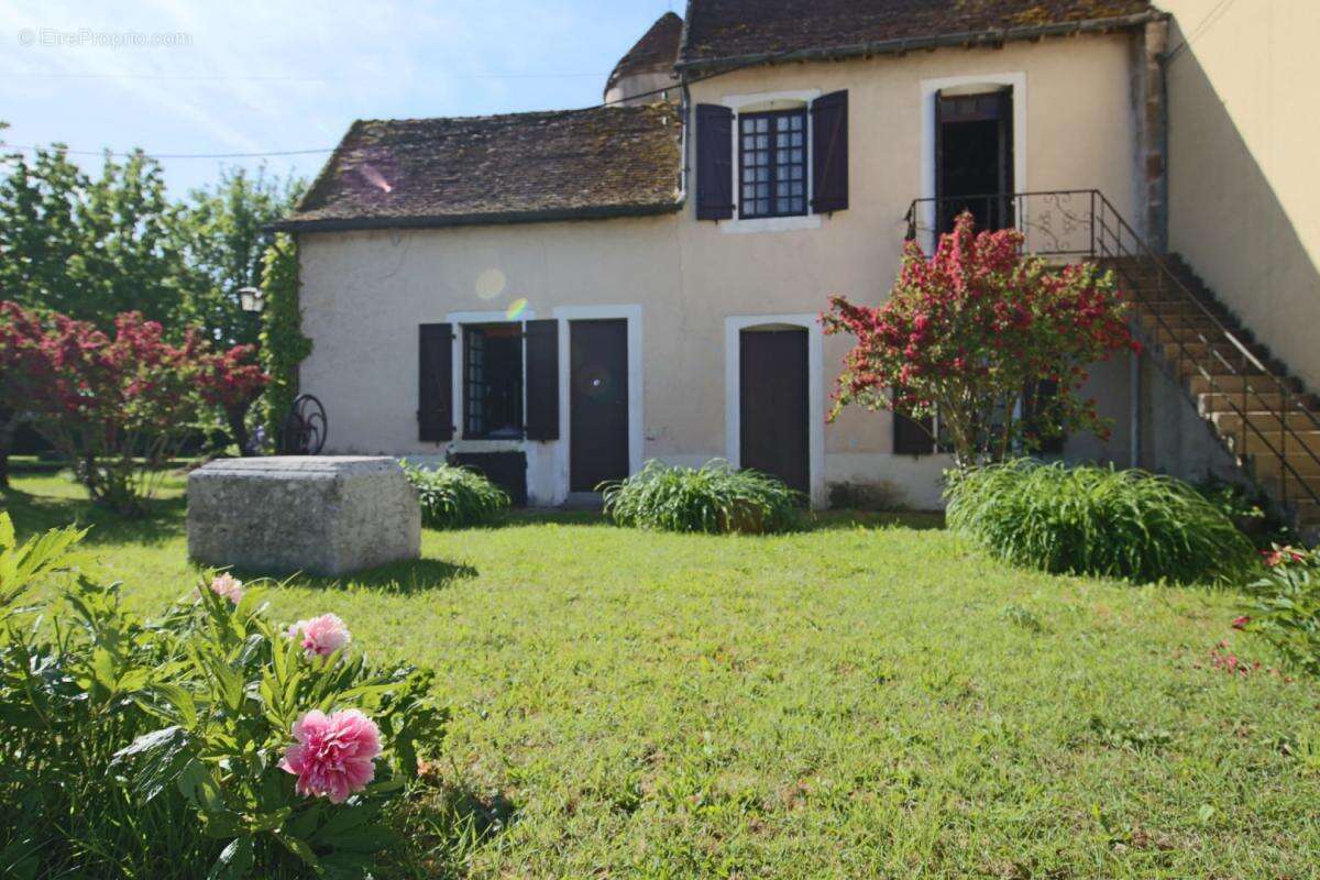 Maison à AUTUN