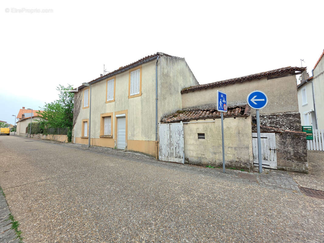 Maison à POMPAIRE