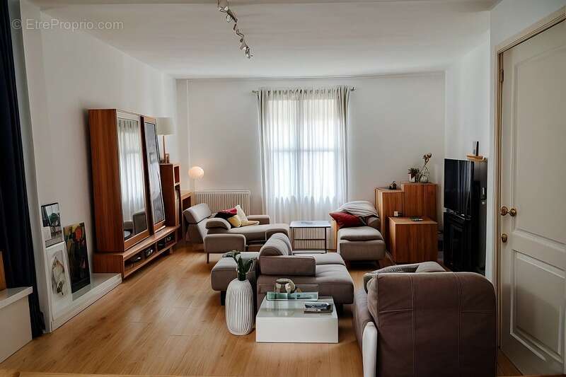 Maison à ROMILLY-SUR-SEINE