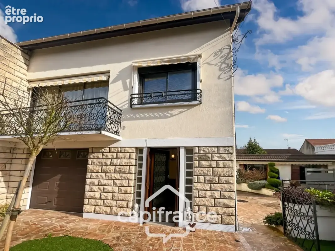 Maison familiale et polyvalente, à Ormesson-sur-Marne, au calme, 4 chambres, dépendance, 2 grands garages, terrain 496 m2 - photo 3