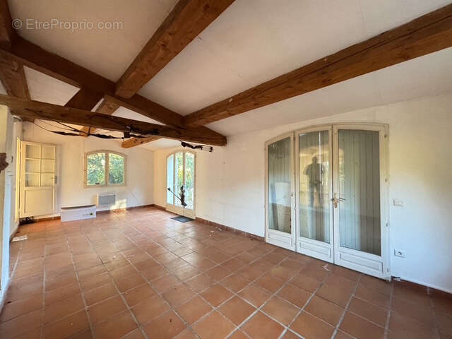 Maison à CHATEAUNEUF-LE-ROUGE