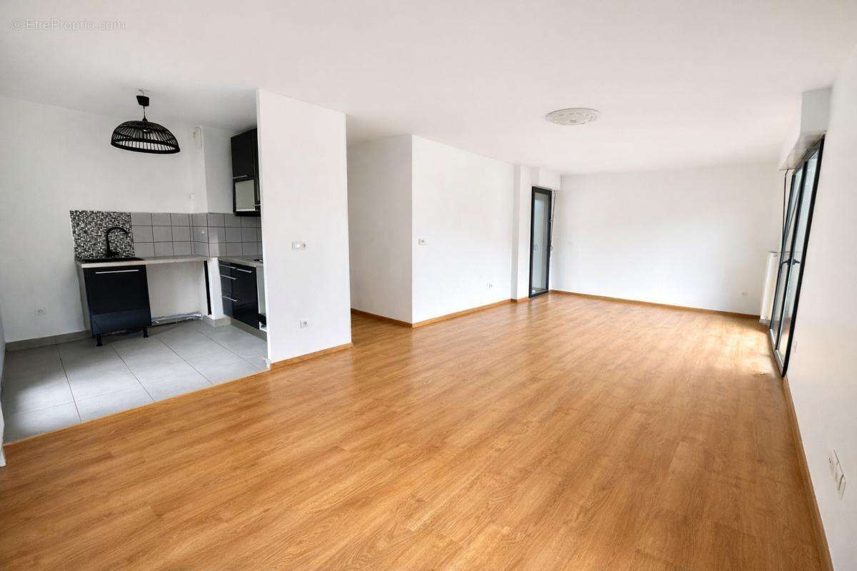 Appartement à COLOMBES