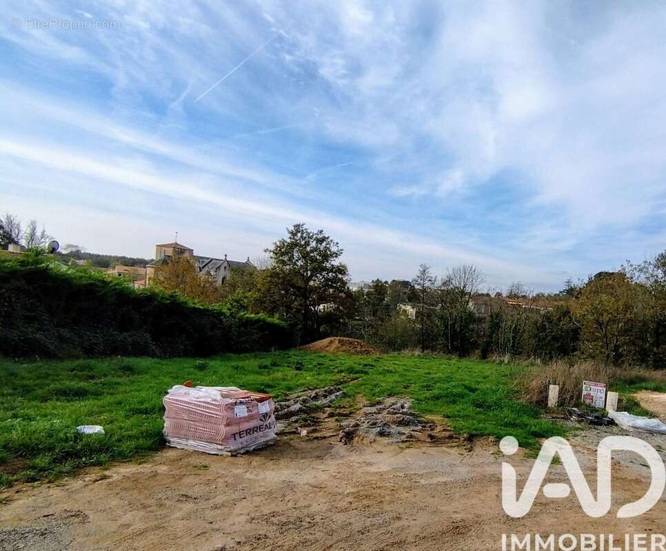 Photo 3 - Terrain à VENANSAULT
