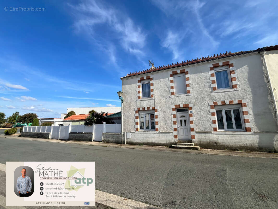 Maison de bourg, 3 ch dont une suite parentale + bureau + SDJ + garage, petit terrain de 350 m2 clos & arboré - photo 3