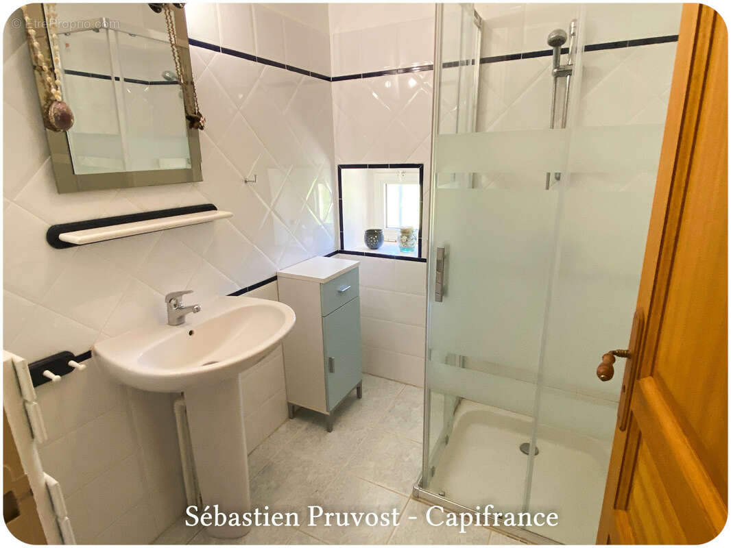 Champagnac de Belair (24), Dordogne, Maison en pierre à vendre, 211 m², 6 Pièces, Terrain 4 332 m², 5 chambres, Gîte, Atelier - photo 8